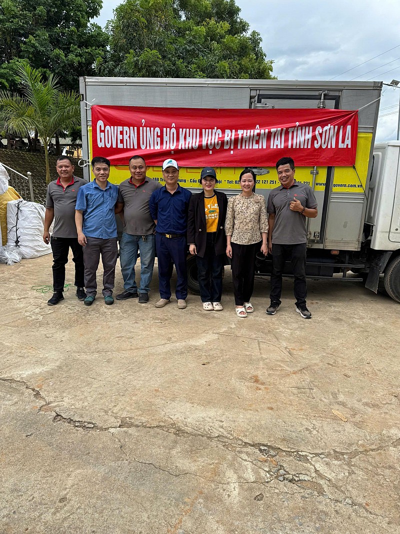 (Lan Tỏa Yêu Thương. Cho Đi Là Còn Mãi) Hành trình của trái tim: Sưởi ấm Sơn La bằng tình yêu thương  Thiên tai có thể tàn phá nhà cửa, cuốn trôi tài sản, nhưng không thể xóa nhòa tình người. Hành trình